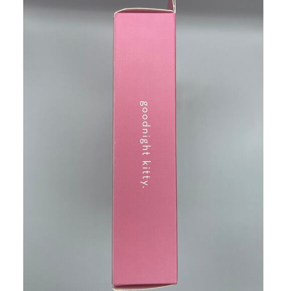 Hello Kitty Plushie Sleep Mask The Crème Shop Limited Edition Eye Cover NEW Bow - Picture 4 of 5